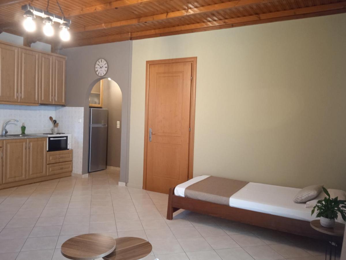 Katerina House Apartment Finikounta Exterior photo